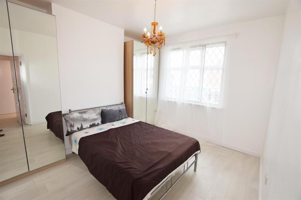 ברנלי Regent Guest House מראה חיצוני תמונה